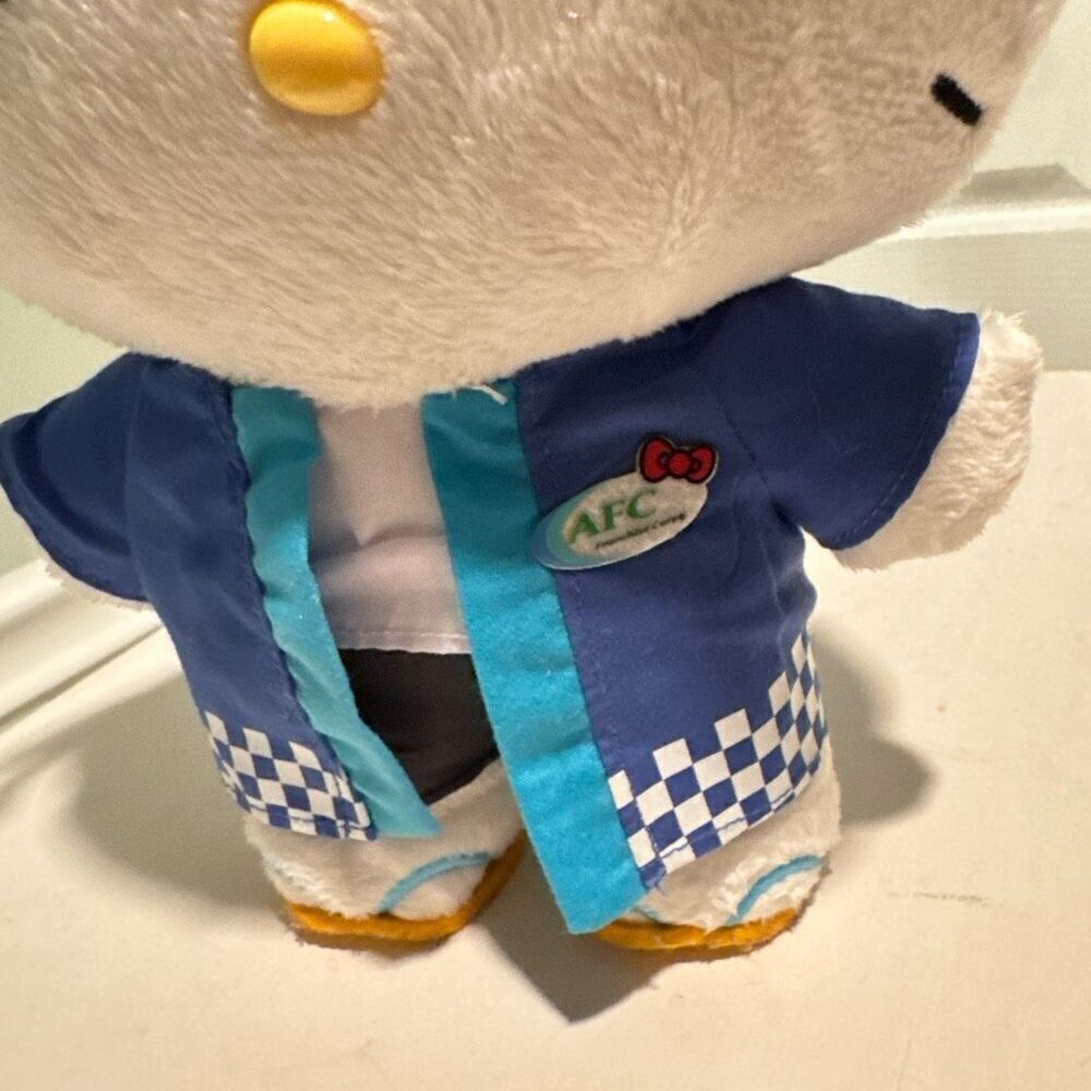 Hello Kitty Japanese Plush - Picture 2 of 5